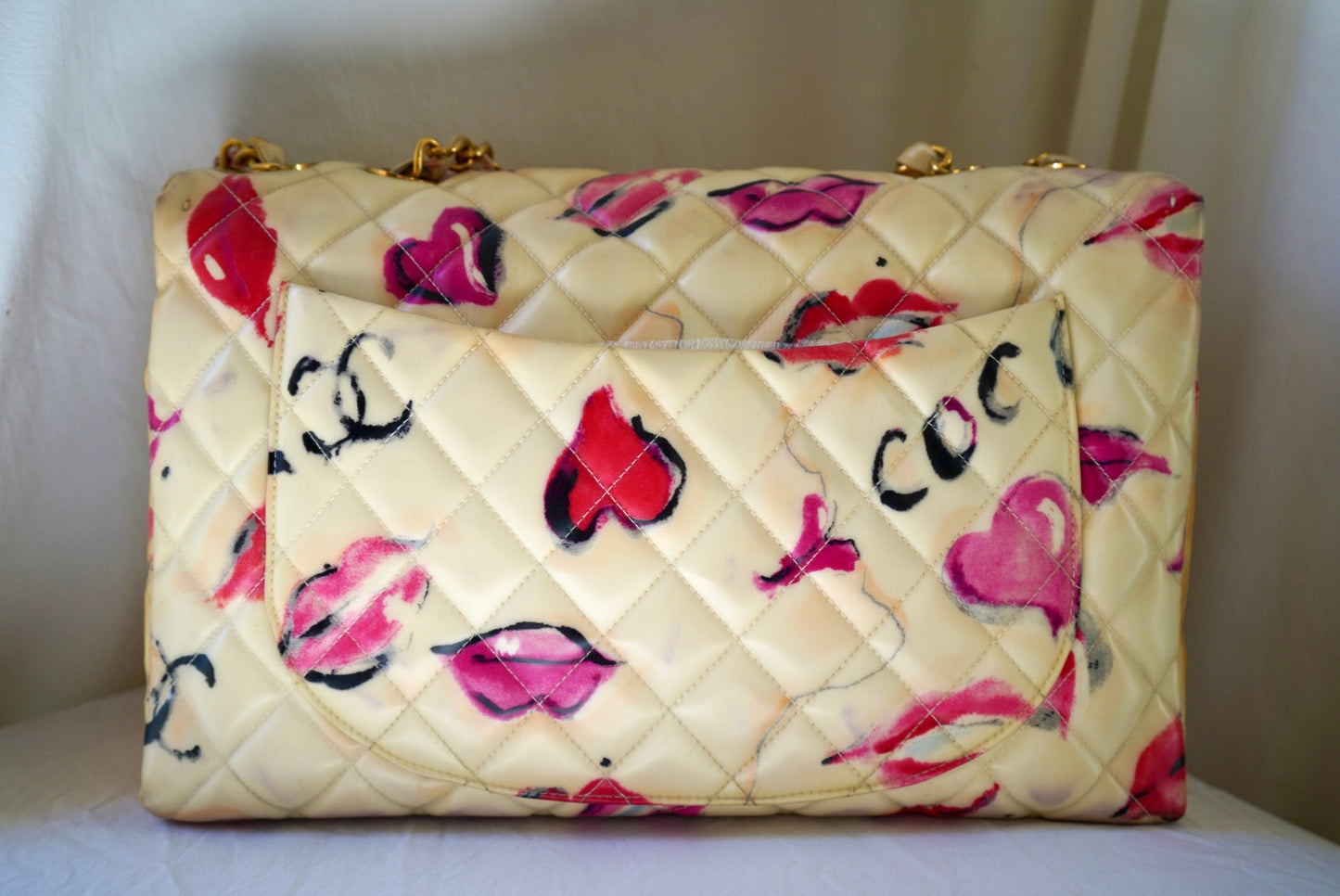 94-96' RARE CHANEL Lips Jumbo Bag