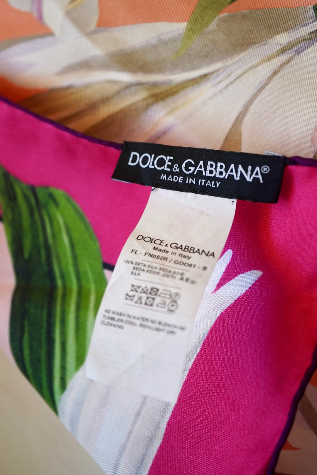 NWT Dolce & Gabbana Silk Lily Print Silk Scarf wBox