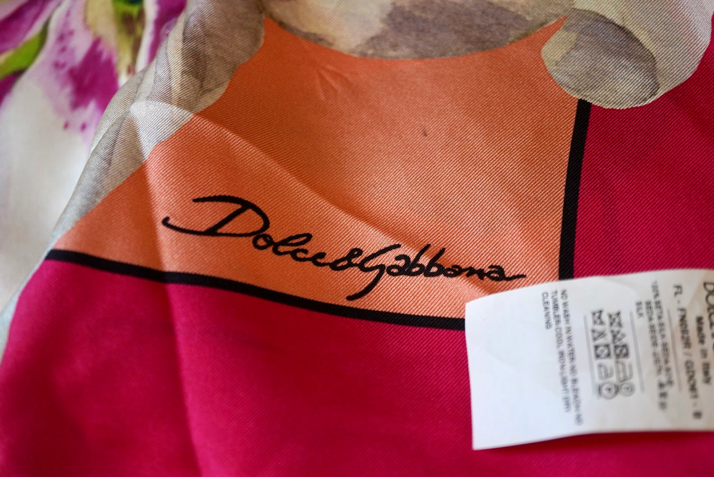 NWT Dolce & Gabbana Silk Lily Print Silk Scarf wBox