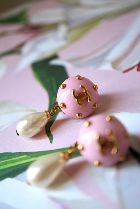 1990's CHANEL Pink Pearl Drop Earrings