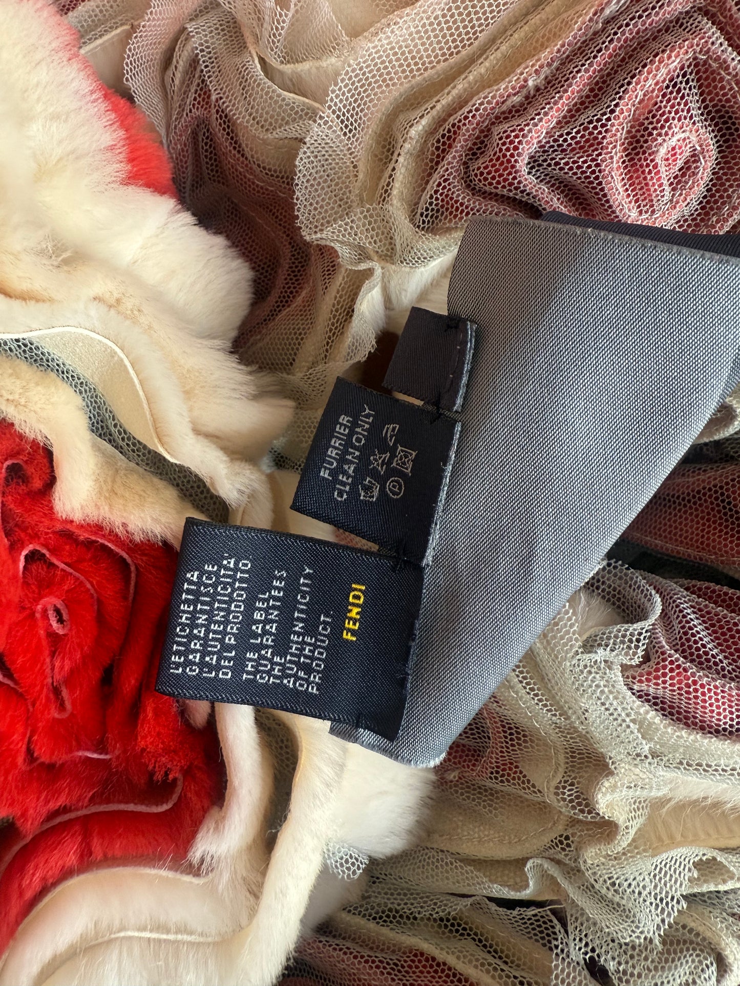 FENDI RARE Rose Fur Caplet